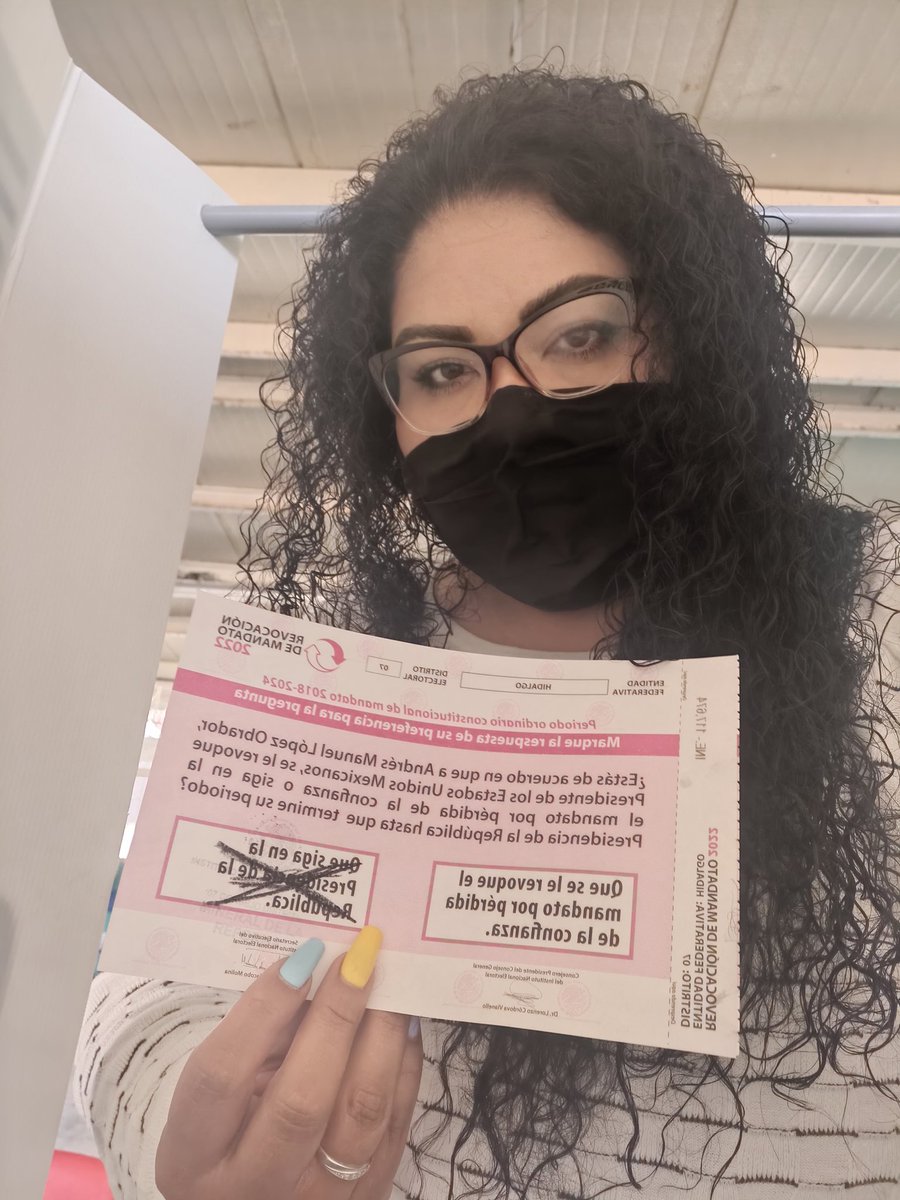 Es un Honor Estar con Obrador, el día de hoy ejercí mi derecho al voto, a tener un país libre y diverso.

#RevocaciónDeMandato o como decimos los Obradoristas #RatificaciónDeMandato 

Y tú qué esperas para salir a Votar!!!!

#AndresManuelLopezObrador 
#YoYaVote