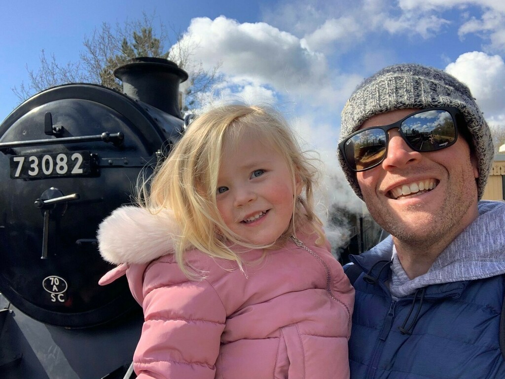 R O B E R T O tweet media