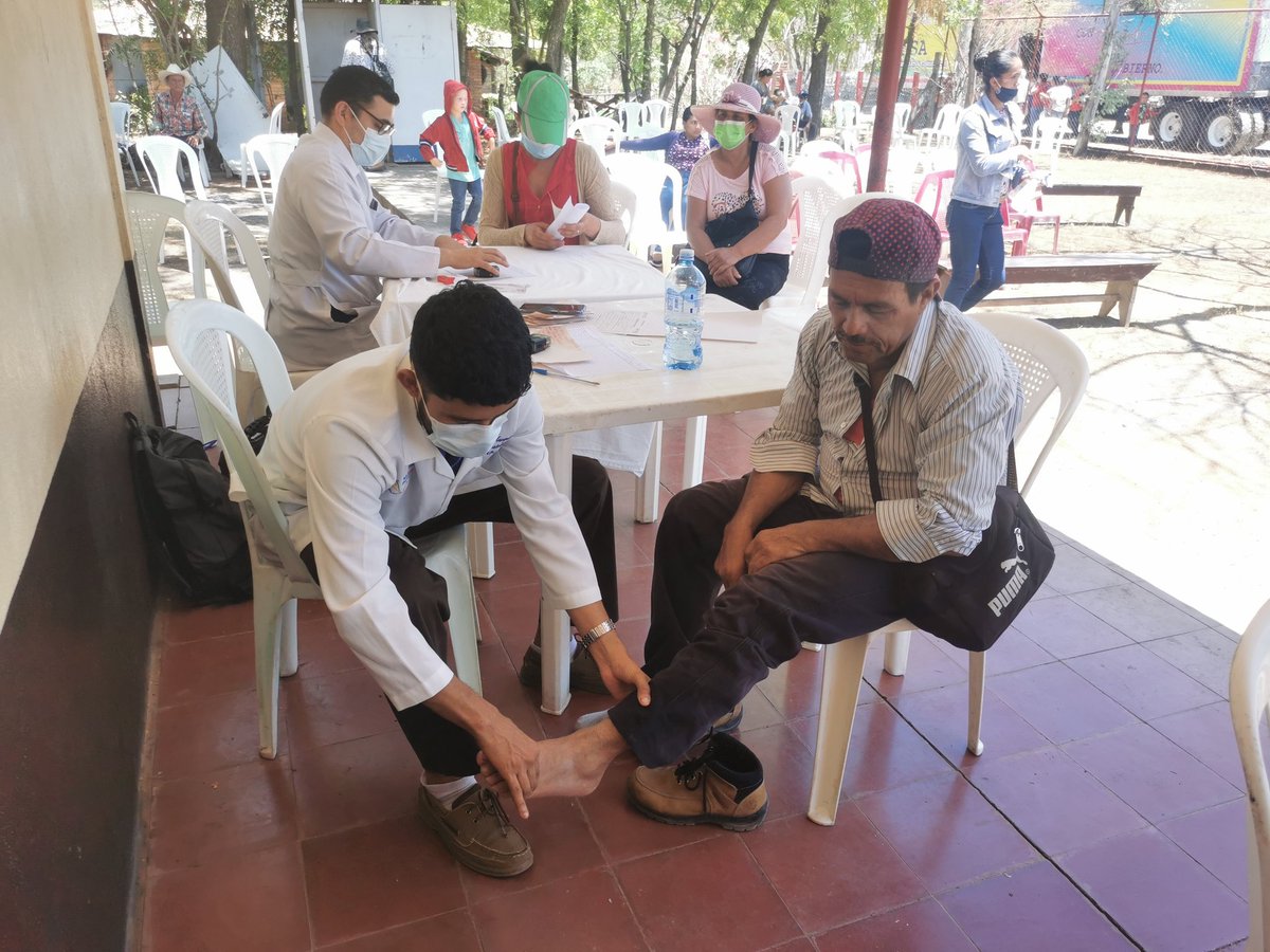 neurodrgutierre's tweet photo. MEGAFERIA DE SALUD
MOVIMIENTO MÉDICO SANDINISTA 
MINSA LEÓN
FETSALUD

VALLE SAN ANTONIO SAUCE LEÓN

CON AMOR Y CÁLIDAD SE RESTITUYE EL DERECHO A LA SALUD DEL PUEBLO.
🖤❤️✌️✌️🇳🇮🇳🇮🇳🇮
@Silais_Leon @siproesunanleon @FranciscaC2021 @LibertadCastro7 @javierliberado @Marissella10 https://t.co/xMnE02zYMI