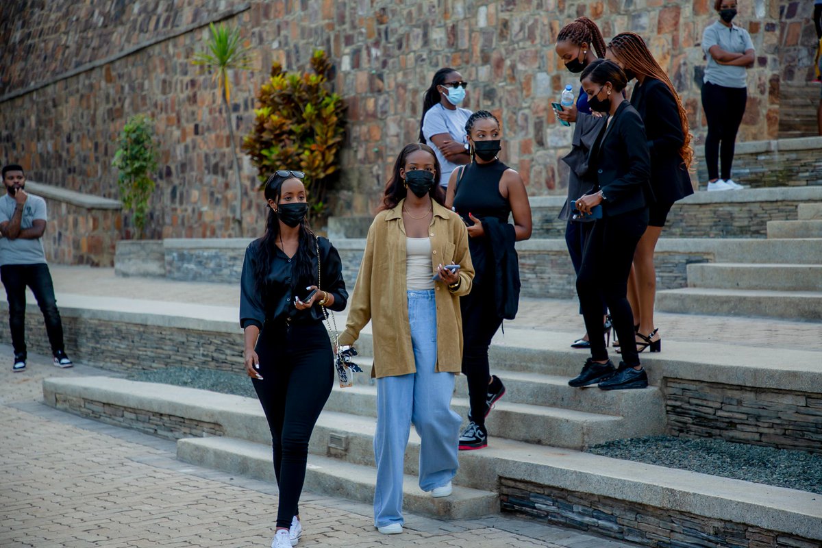 Miss Rwanda tweet media