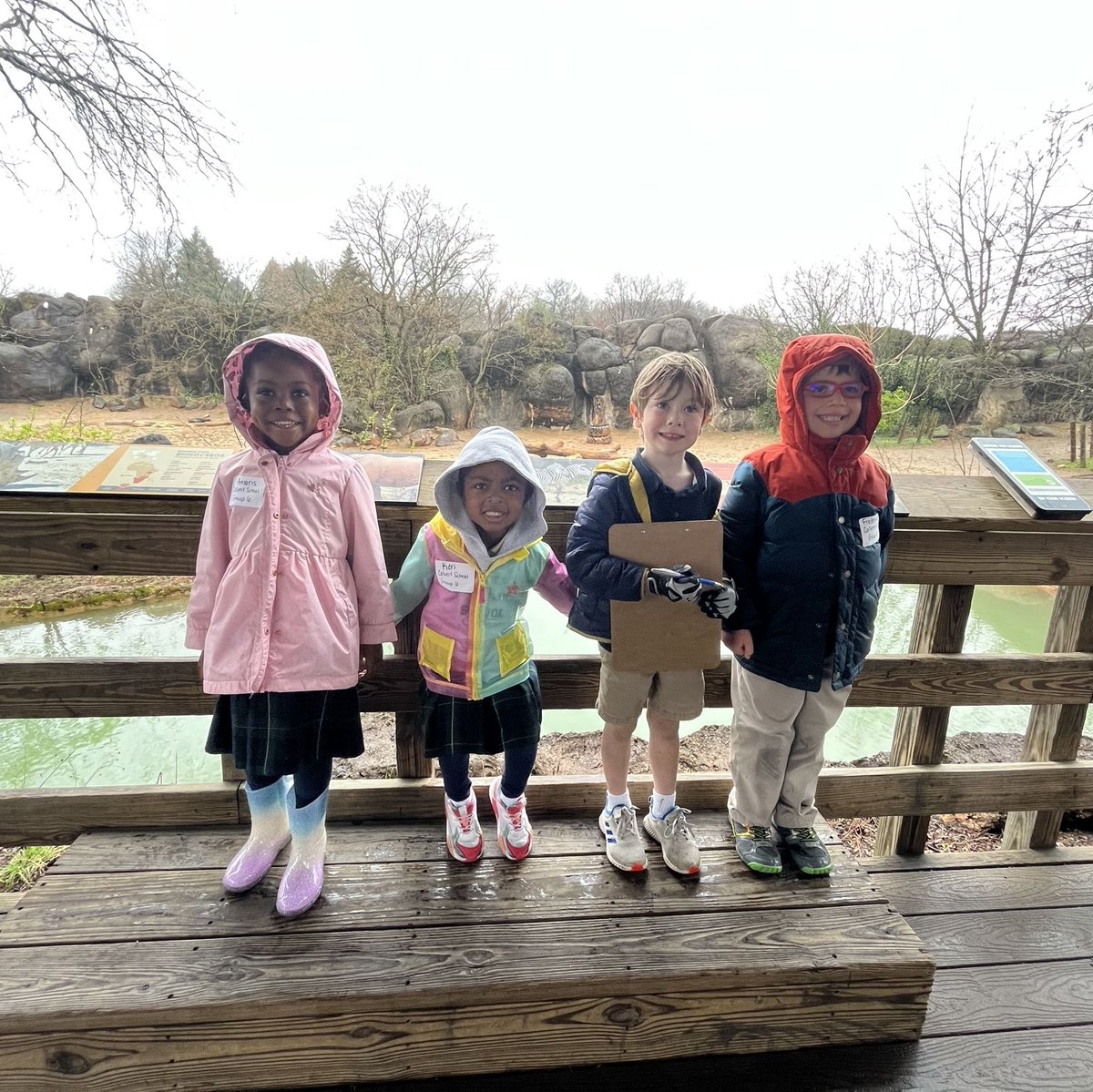 CalvertSchoolMD's tweet photo. Check out these mini zoologists! On Wednesday, our Fifth Age boys and girls got to spend the morning at the Maryland Zoo, where they learned about tons of different animals and ecosystems. What's your favorite animal? 🦁🐯🐻

#CalvertSchool #MarylandZoo #BaltimoreZoo #Balimore https://t.co/0xzAkx07cb