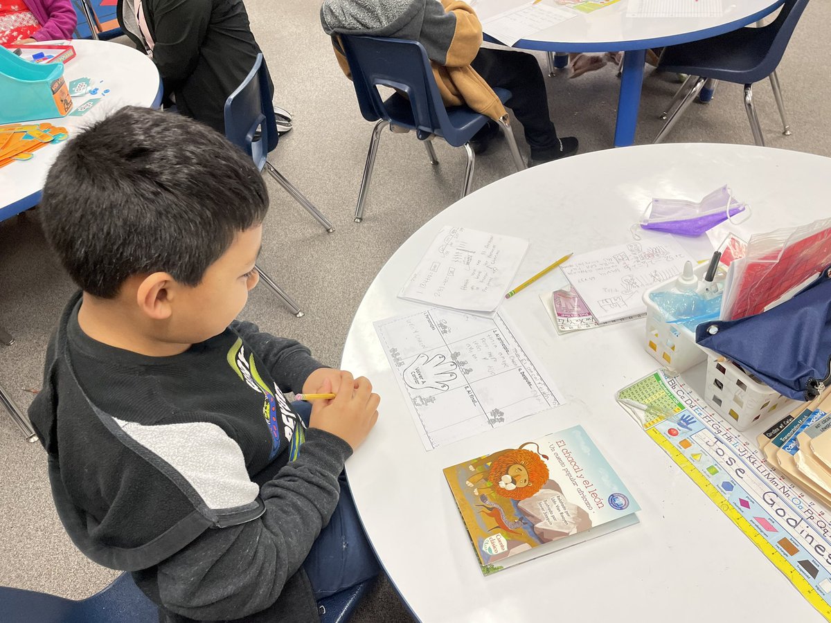 Targeted &amp; Differentiated Guided Reading &amp; Stations: say/build/write Spanish HFW, building English Sentences, Writing Reading Responses to a Spanish SR book, Writing Prompts in English to write a Composition 🤩So much fun in this Bilingual Class!🤩 <a href="/HumbleISD_NBE/">North Bend Elementary</a> <a href="/NBE_osio/">Olga Osio, M. Ed.</a>