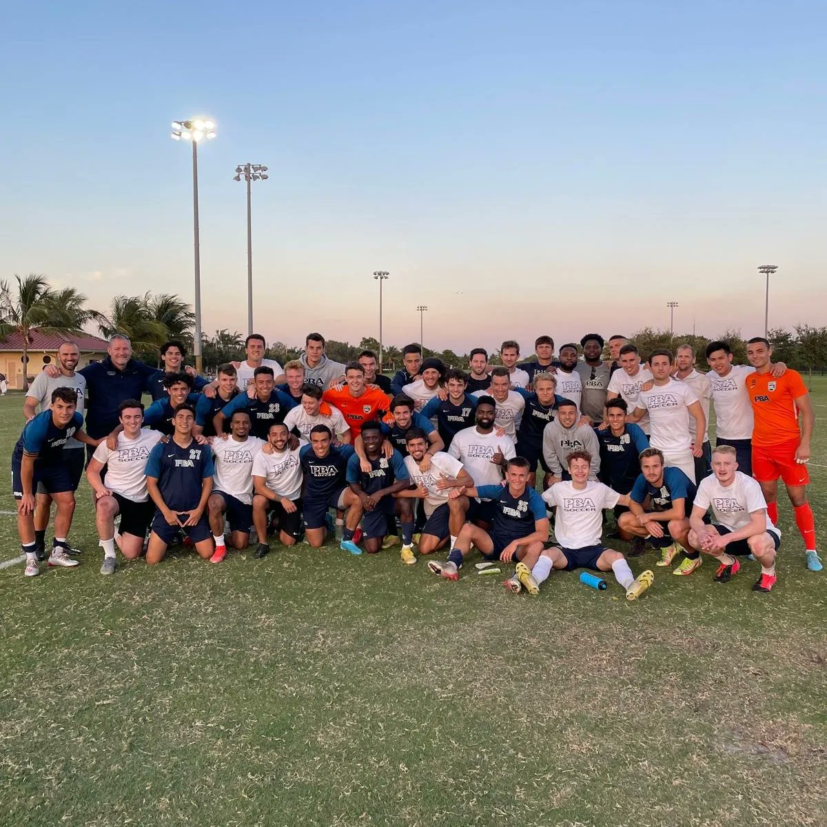 PickleProMac's tweet photo. Alumni games are always sentimental to me. Since '14 I've been grateful to coach to many great players but more importantly great people @pbasailfish. So fun catching up with guys who are now doing so well all over the world.
@pbaalumni @pbauniversity #FEARtheFISH #ThePBAWay https://t.co/QTScQ6gA7D