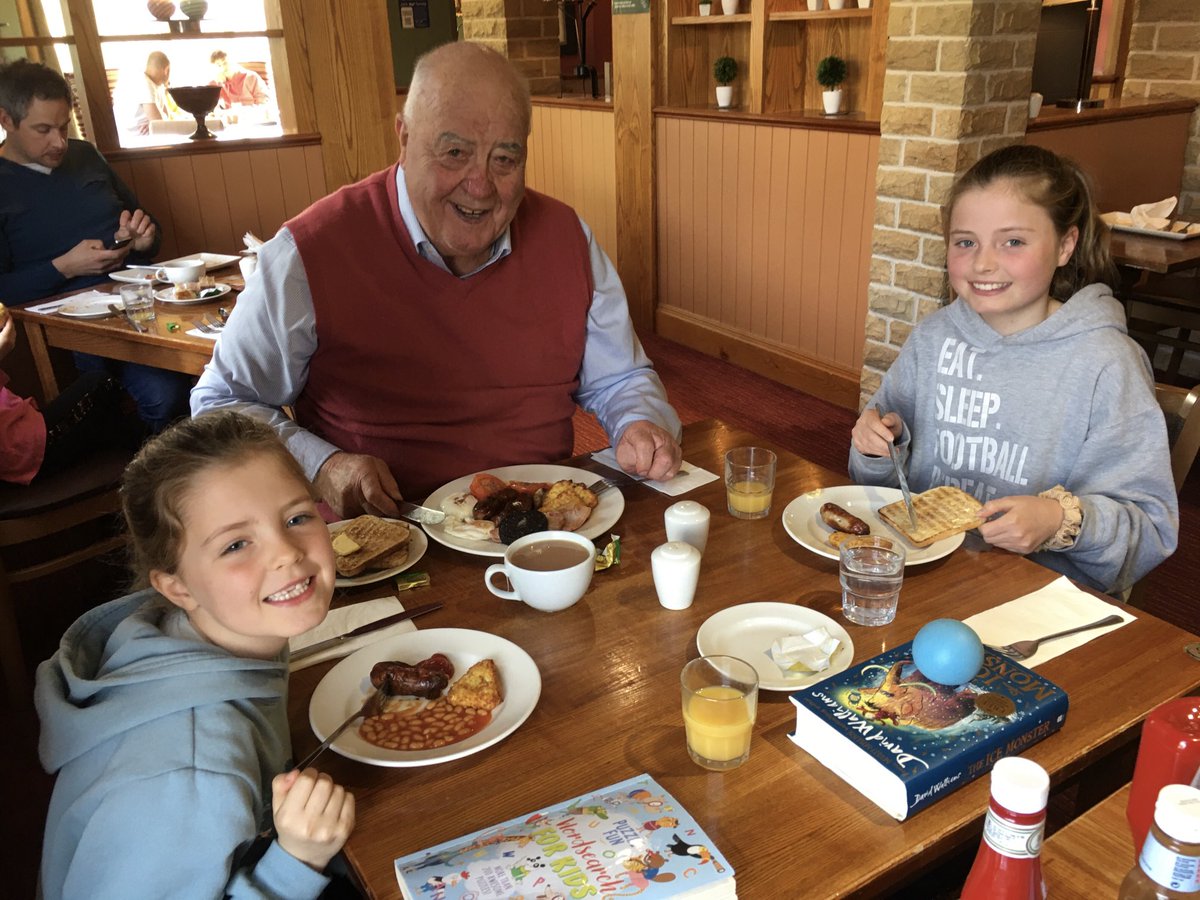 John Lycett (@oldmuckspreader) on Twitter photo <a href="/tractorman07/">Malc Parr 🇬🇧</a> <a href="/GriffithRichard/">worldoftravelling</a> <a href="/MummytoMabel/">Emma Key</a> Grandpa out to breakfast with a couple of grandchildren. <a href="/tractorman07/">Malc Parr 🇬🇧</a> <a href="/GriffithRichard/">worldoftravelling</a> <a href="/MummytoMabel/">Emma Key</a> Grandpa out to breakfast with a couple of grandchildren.
