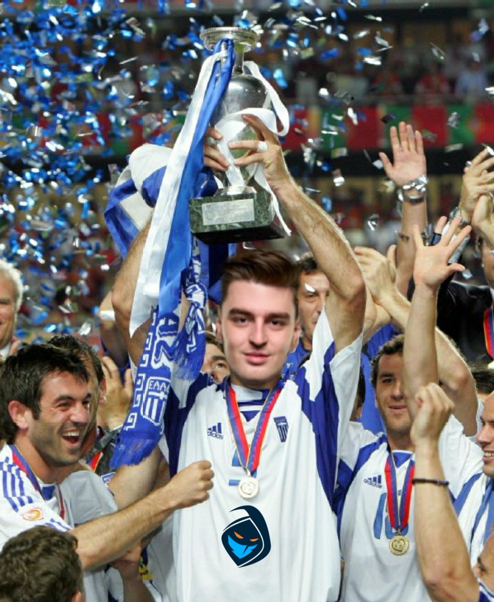 ChrisKat13's tweet photo. @Rogue @G2esports It's coming home #RGEWIN https://t.co/vEJz5aAriU