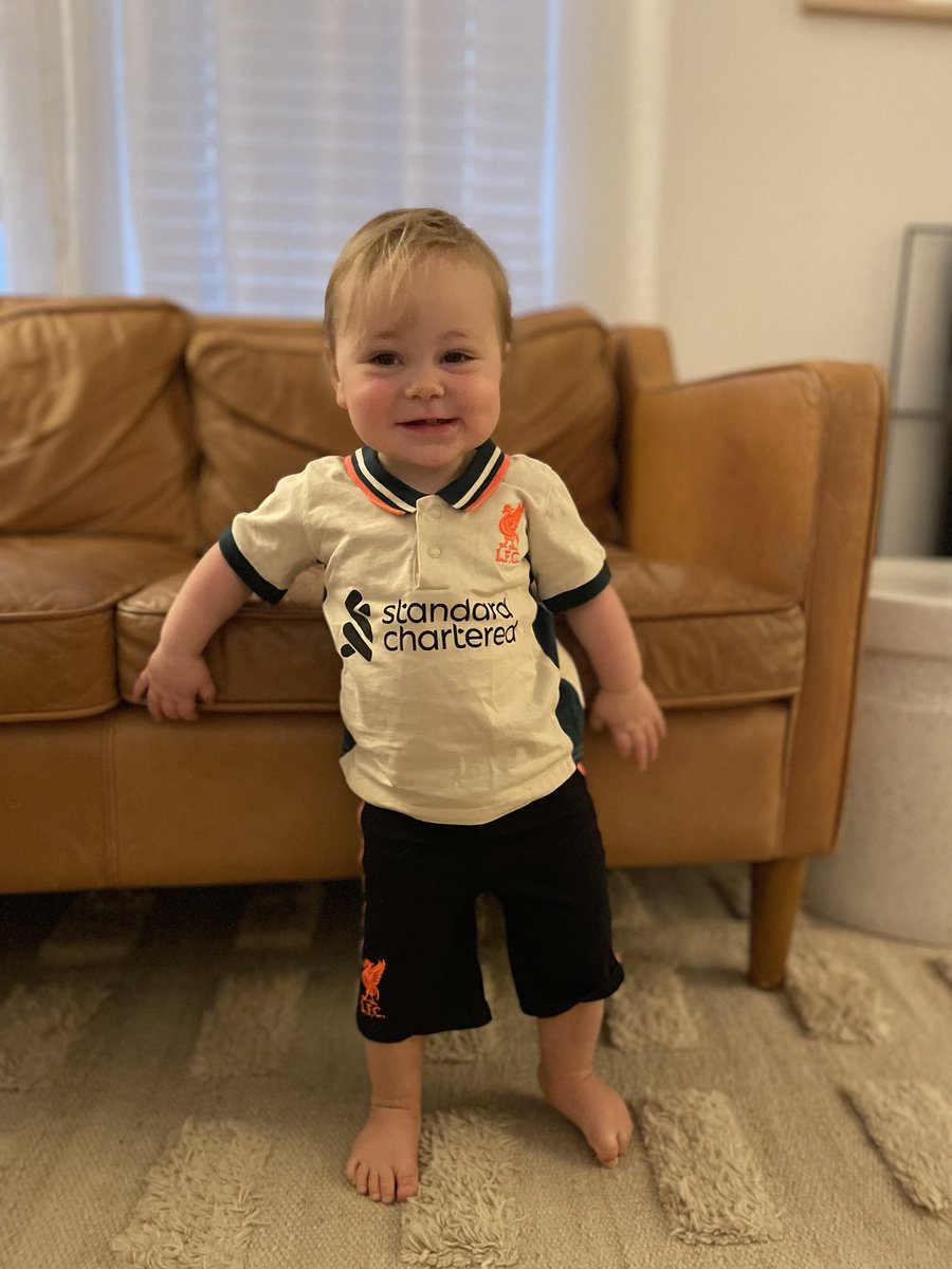 discdavis123's tweet photo. @premierleague @delaniedavis Mom & Dad r having me watch three games at the same time right now, but there is only 1 game that matters today! #YNWA #myplmorning #lennoxcapri #signsalah https://t.co/adneFNj0j5