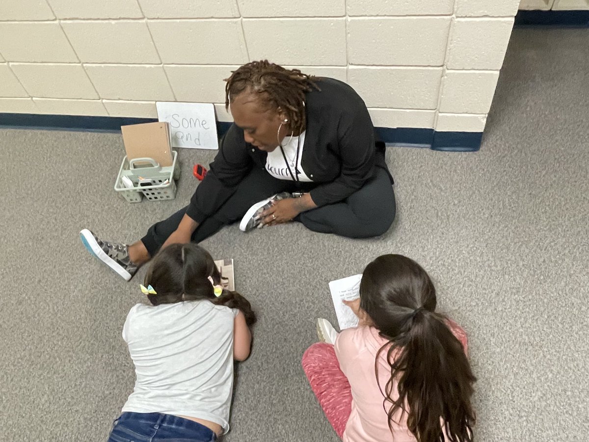 NBE_osio's tweet photo. Whatever it takes!🤩Supporting instruction in any way that connects you to your kids is key!
Thank you Mrs. Thomas for grouping a student from another class with one of yours &amp; for finding ways to support them where they needed the most🥰 ⁦@HumbleISD_NBE⁩ ⁦@NBE_osio⁩ https://t.co/v9U9TuoneA