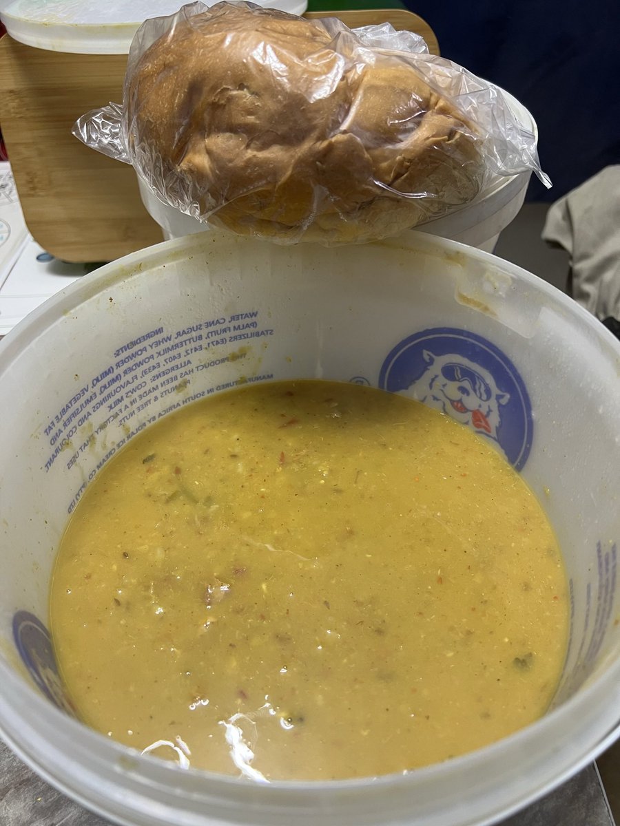 FaizelPatel143's tweet photo. #Ramadan There is nothing better then hot Haleem &amp; Naan in Ramadan, especially on this cold rainy Sunday. I get my dose of what I call my staple food in Ramadan from the guys that make it the best Saaberie Chishty… 😊 @SCAmbulance #Haleem https://t.co/IMmUtrUFQc