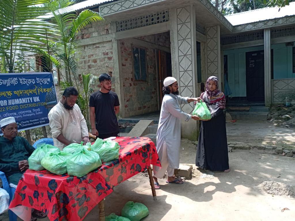 caring_humanity's tweet photo. Caring For Humanity has carried out a wonderful distribution of Iftar food including pilau rice, dates, water, etc. during the holy month of Ramadan 2022. We aim to help more people in our upcoming projects. https://t.co/pqtIYO3OVx