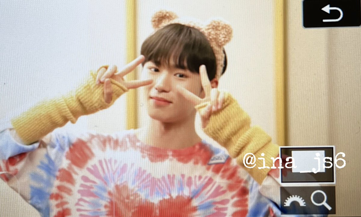 AINONLYJS's tweet photo. 2204010 에버라인

#위아이 #WEi #김준서 #ウィアイ 
#KIMJUNSEO #キム・ジュンソ https://t.co/mvknIDLbJu