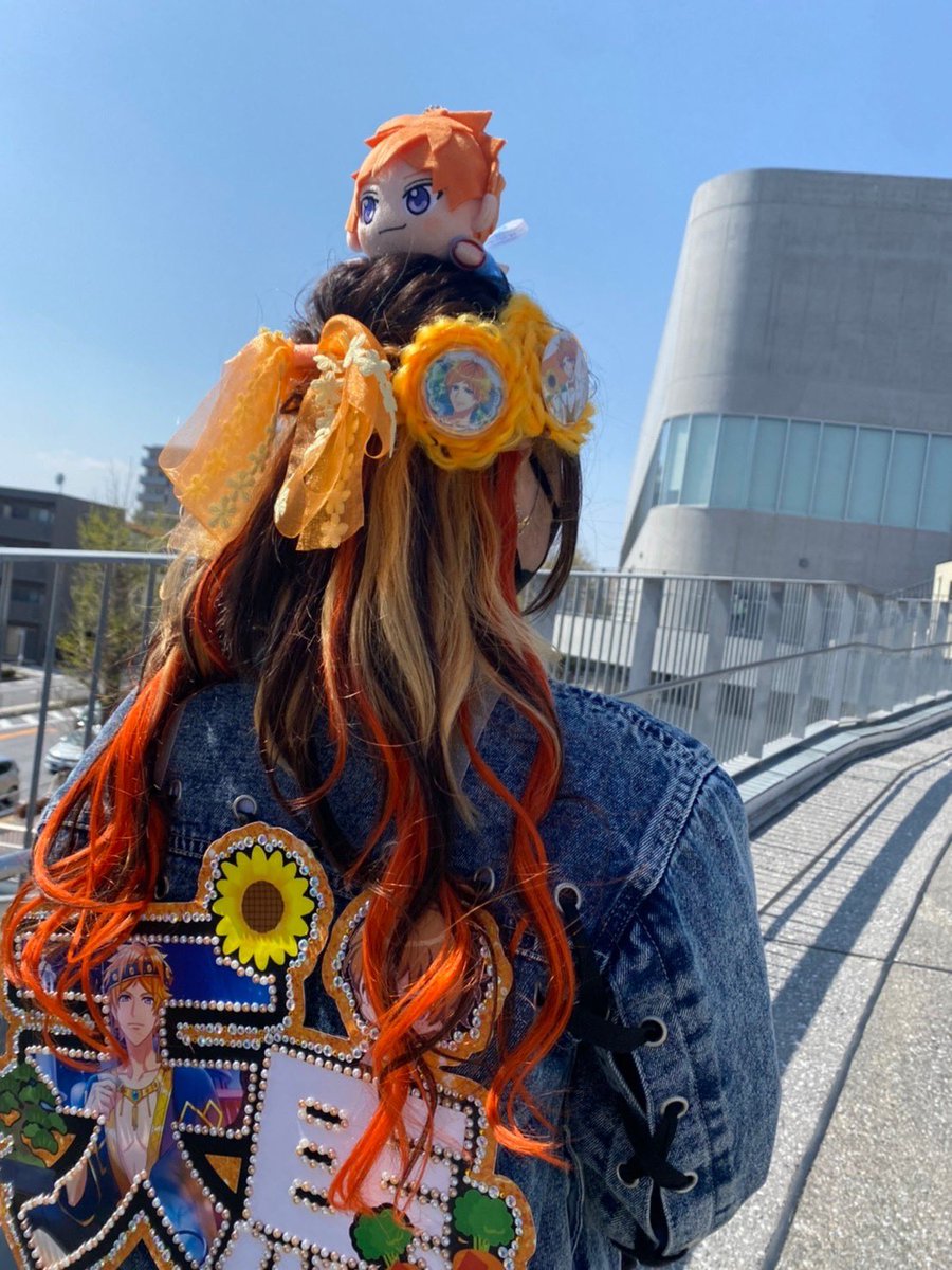 e_g6m3's tweet photo. 幸せな2日間でした🌻
江口さんがこっちの方向
向いてる時に限って違う所向いてて
教えてもらわなかったら
絶対気づけなかった(笑)
あれどこ見てたんだろ。
#ブルライ https://t.co/v0HpW1WTvq