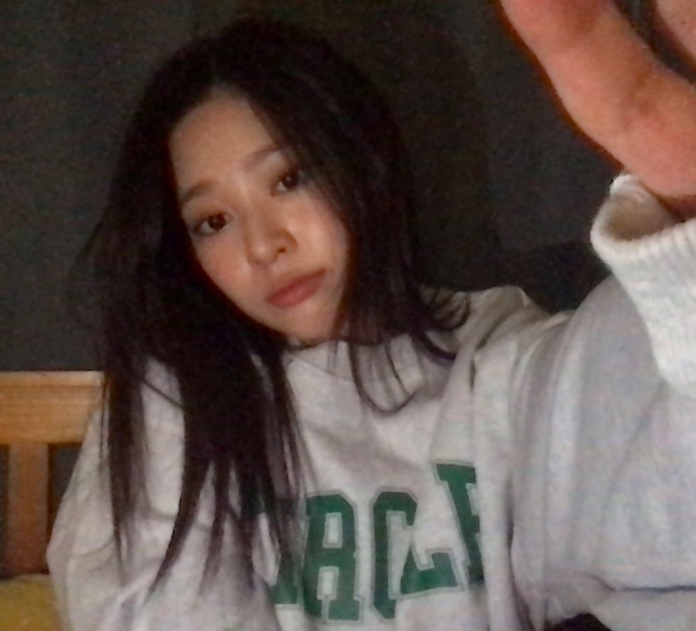 minju doing things tweet media