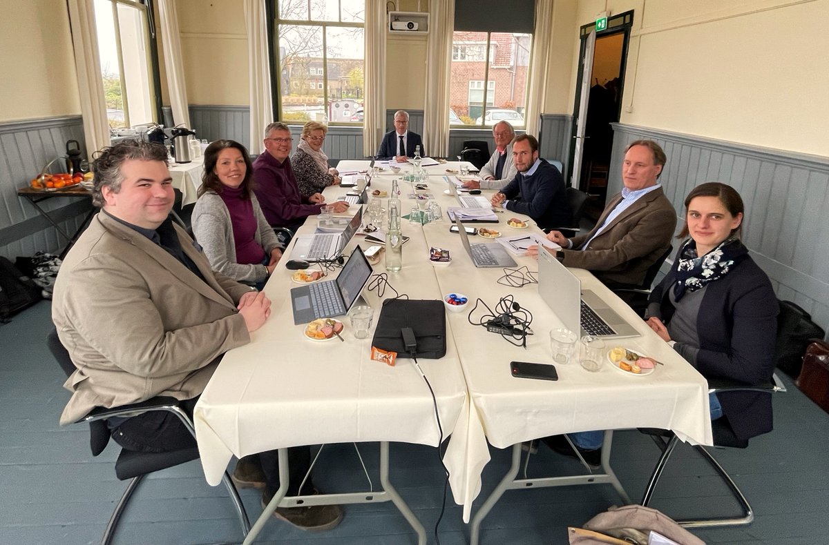 NMeerbode's tweet image. RVB, de VVD en D66 begonnen met formatie   - meerbode.nl/rvb-de-vvd-en-…