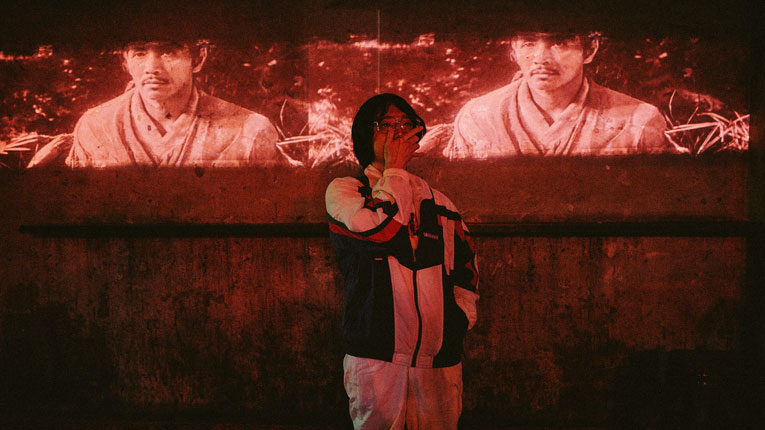 ◆ 昭和歌謡もセーラームーンも

【懐かしいのに新しい】アニメやCM、ショッピングモールのBGMなどを脈略なくサンプリングした「Future Funk」。ブームの立役者であり、『FUJI ROCK FESTIVAL '19』にも出演したNight Tempoへの昨年のインタビュー｜<a href="/herenowjp/">HereNow JP</a> <a href="/nighttempo/">Night Tempo 夜韻</a>
▼
herenow.city/seoul/article/…