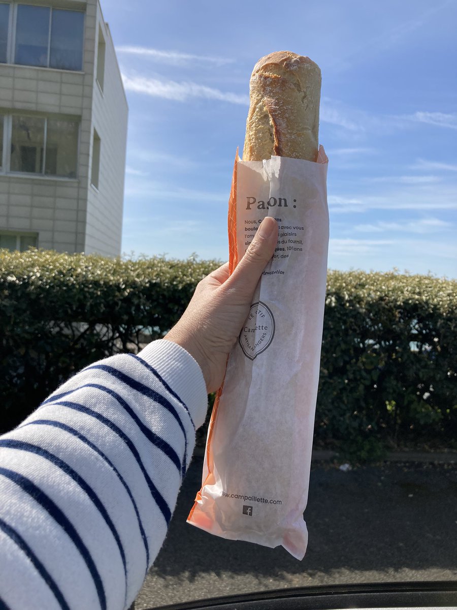 nessalovesshoes's tweet photo. Stereotypical, moi. Never…
#lehavre #bretonstyle #plageduhavre #stylefrancais #frenchstyle #cielbleu #bluesky #baguette https://t.co/h588pUcMLm