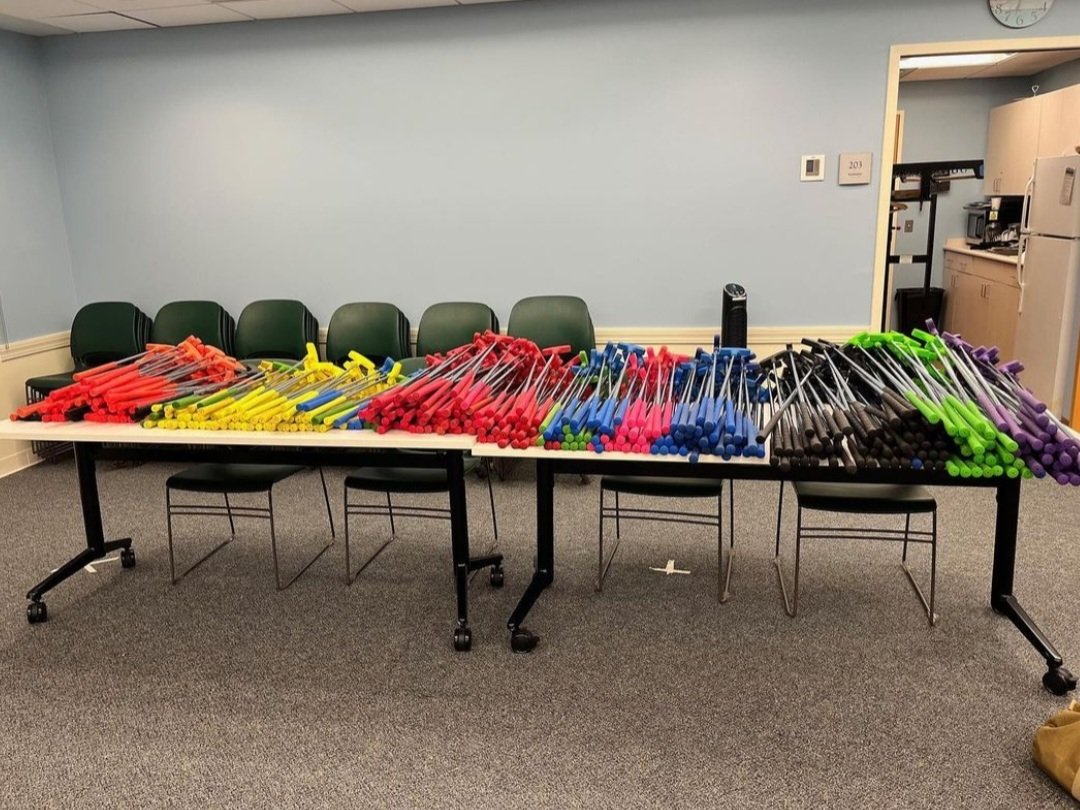 FairfieldPubLib's tweet image. Our Friends are ready for mini-golf at Main Library today! 10am-3pm

$5/person or $20/family
All proceeds to benefit the Fairfield Public Library.

There&apos;s great raffle baskets with donations from many local businesses as well!

#minigolf #libraryminigolf #friendsoflibraries