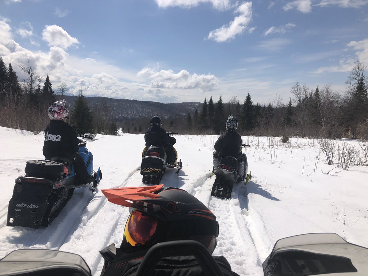 AliciaMarieD85's tweet photo. Thank you Maine for the spring riding. Some of the best riding this season. Wish we got more pics #tracksupcrew #skidoo #braaap #girlswhoride #sledgirlz #snowmobilemaine #snomobilefail #snowmobile #skidoo #polaris #backcountryriding #allagash #509 #maine #stuckhappens #fortkent https://t.co/MxK4SlgZ9Y
