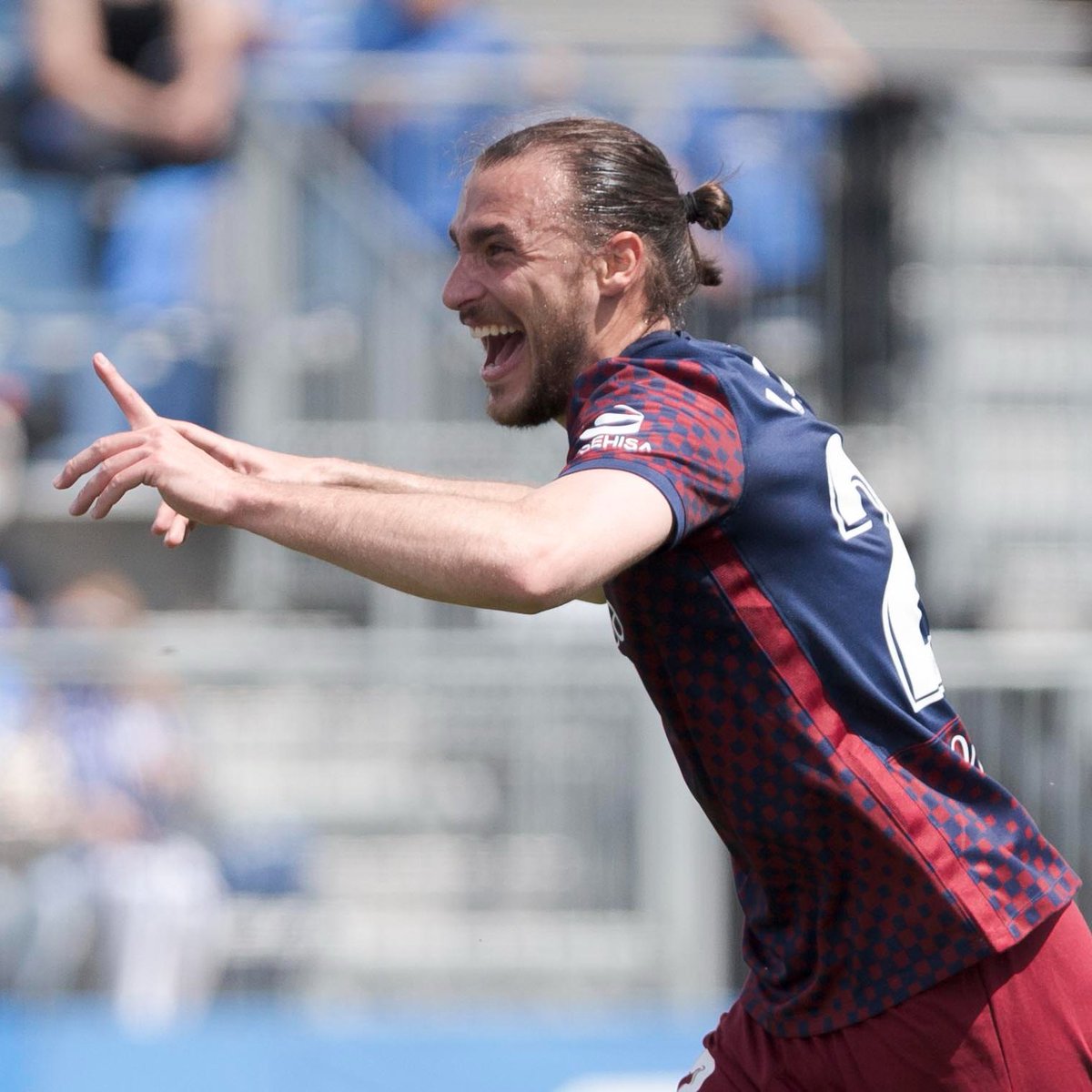LaLiga's tweet photo. FINAL #FuenlaHuesca 2-3

¡La @SDHuesca se lleva los 3 puntos de Fuenlabrada!

#LaLigaSmartBank https://t.co/zpO1r678O6