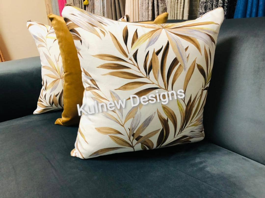 kulnewdesignszw's tweet photo. Luxury scatter cushions. Size 50x50cm. Talk to @kulnewdesignszw +263775286961 / +263771715503
Suite 1 Elendon Flats
Samuel Parirenyatwa
Btwn 12th and 13th Ave
Bulawayo 🇿🇼
#RedMarketSunday @iMisred @redmarketsunday https://t.co/LfPFqWCS90