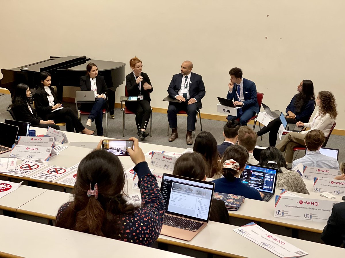 Our #LonWHOpandemics 🦠 media representative have organised a press conference to hear more from our Member State delegates about what was discussed during committee sessions. 📰🗣🎤

<a href="/LonWHO/">London Model WHO Simulation</a> <a href="/UKModelWHO/">UK Model World Health Organization</a> #ModelWHO #globalhealth