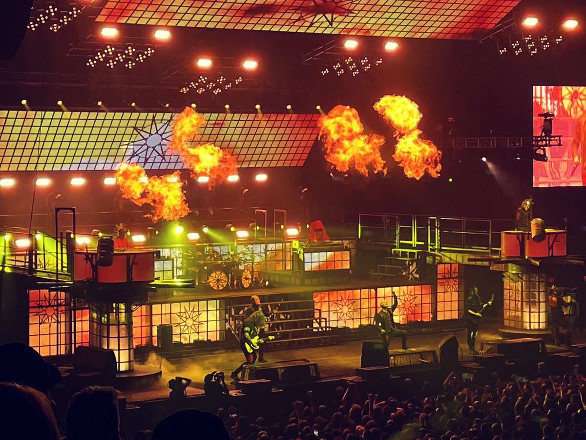 joshtutewohl's tweet photo. SLIPKNOT 🤘🎸 #slipknot #knotfest #targetcenter #minneapolis #minnesota #concert https://t.co/eOMAOJYJ8O
