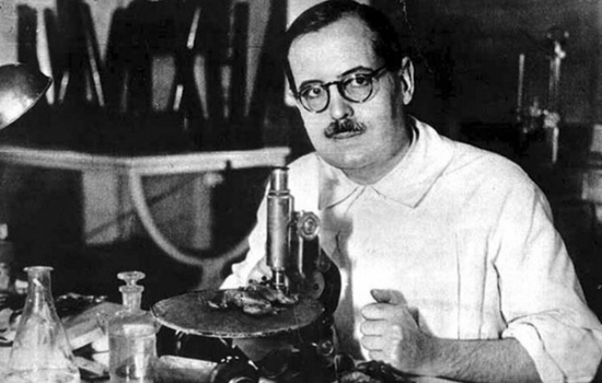 gaboreba86's tweet photo. Es el Día del investigador científico en honor al nacimiento de Bernardo Houssay, uno de nuestros tres premios Nobeles en Ciencias de la vida (por ejemplo, China no tiene ningún galardón en este rubro). Pero estos premios existen porque hubo un ecosistema que los impulsó. https://t.co/Ayb8pFOmNM