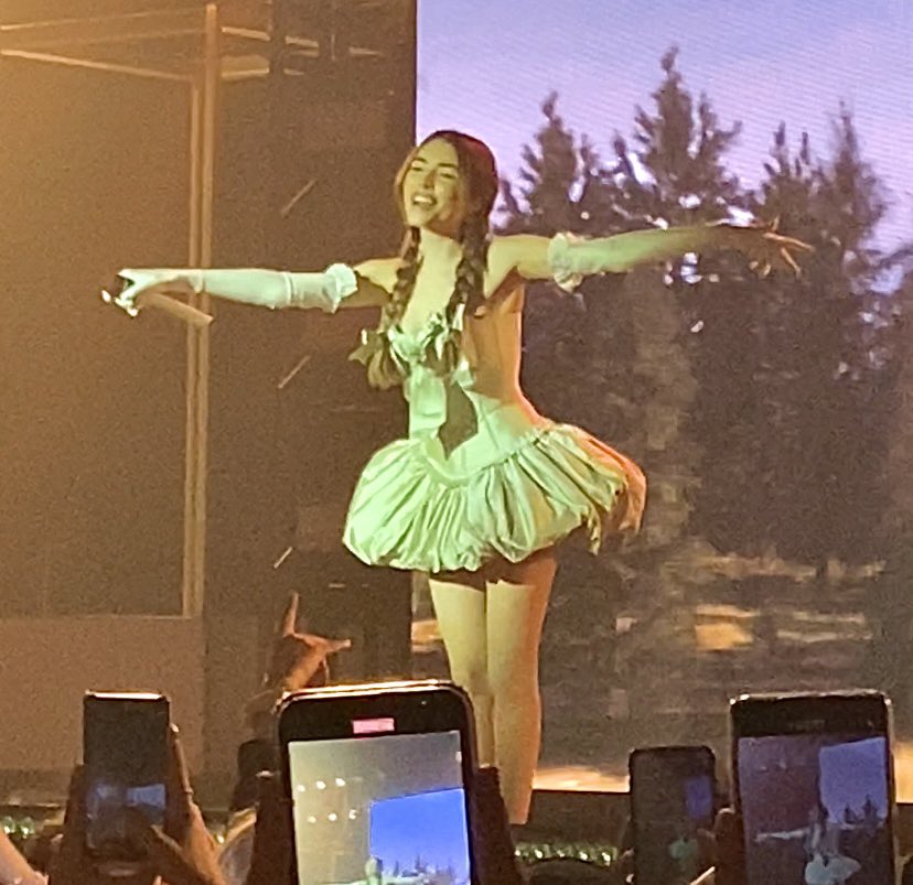 luisgomp's tweet photo. the quality is so bad please but they’re still cute i think 🧍🏻 i hope i can take better shots in hanover @madisonbeer #LifeSupport #LifeSupportTour #LSTCologne https://t.co/TIvKtPb4l4