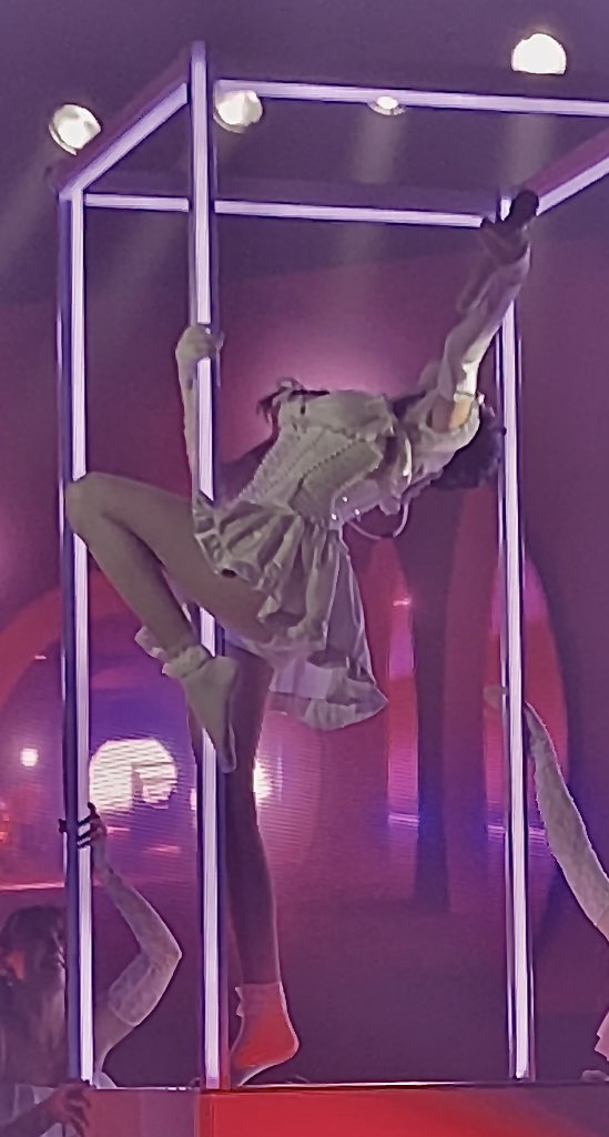 luisgomp's tweet photo. the quality is so bad please but they’re still cute i think 🧍🏻 i hope i can take better shots in hanover @madisonbeer #LifeSupport #LifeSupportTour #LSTCologne https://t.co/TIvKtPb4l4