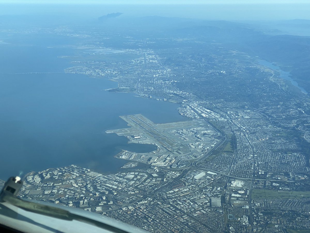 xavierjensen83's tweet photo. Welcome to SFO ! 🇺🇸🌁🌉#AF082
#airfrance #avgeek https://t.co/cnnIaVlBnZ