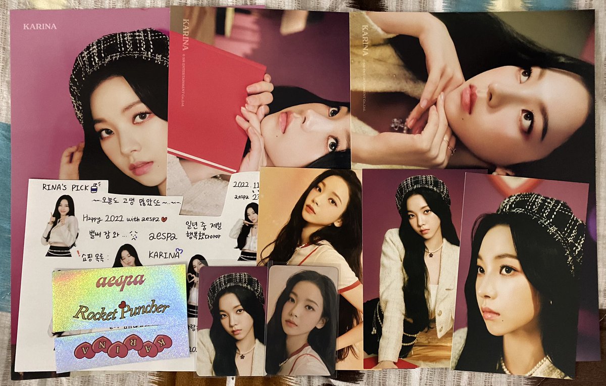 🎊  KARINA BIRTHDAY GIVEAWAY 🎊

♡ 1 winner of karina sg2022 merch ♡

⇢ rt and like 
⇢ ends april 11, 4:11 pm 
⇢ reply the tags:

IT'S KARINA DAY
#OurYUniverseKARINADay
#영원히_카리나의_봄에_함께할게