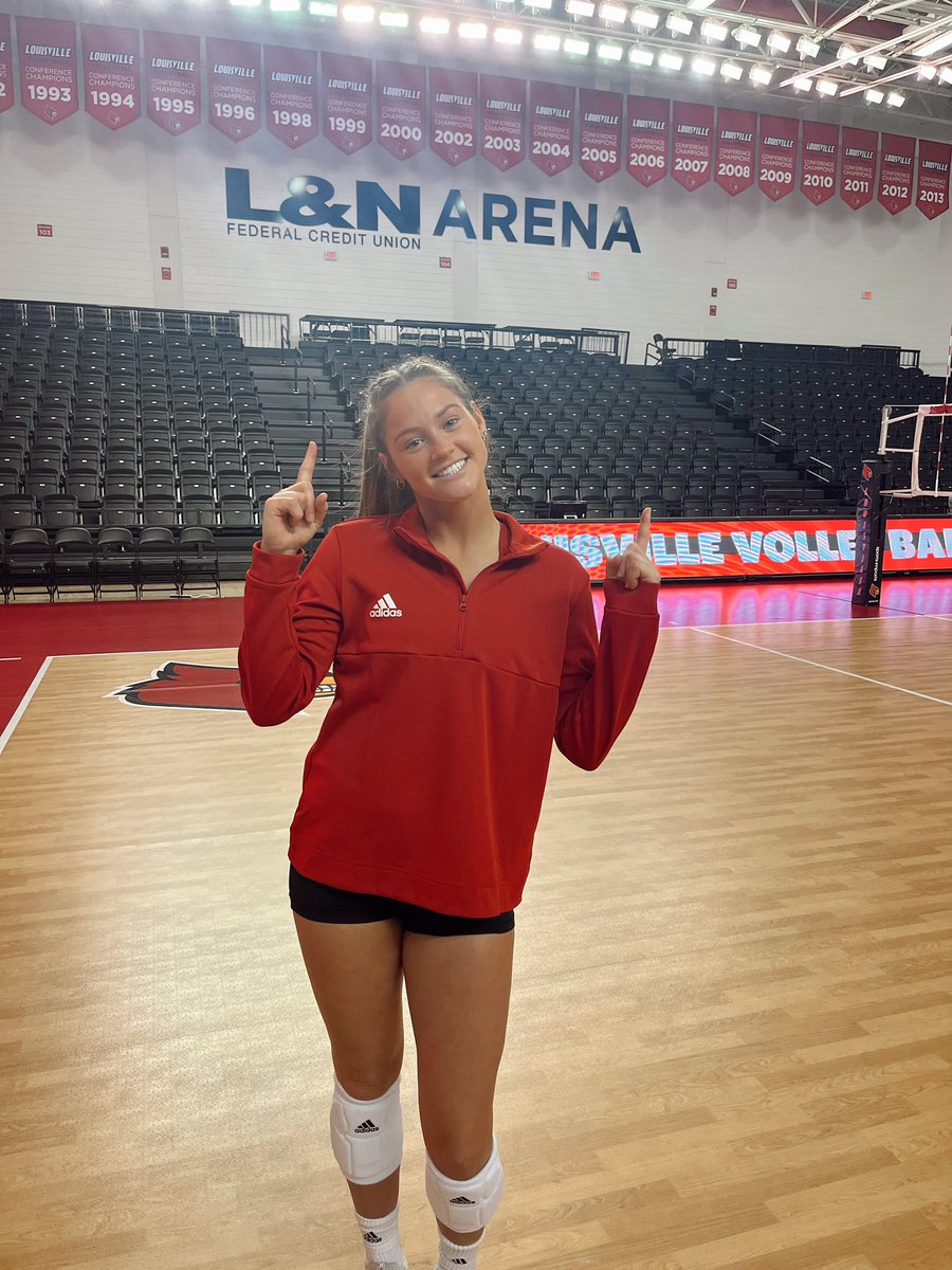 elena (@elenaascott) on Twitter photo Another sold out crowd last night in this gym <a href="/LNFCU/">L&N Credit Union</a>! Thank you card nation for all the support & a great way to end the spring seasonโผ๏ธ #gocards Another sold out crowd last night in this gym <a href="/LNFCU/">L&N Credit Union</a>! Thank you card nation for all the support & a great way to end the spring seasonโผ๏ธ #gocards
