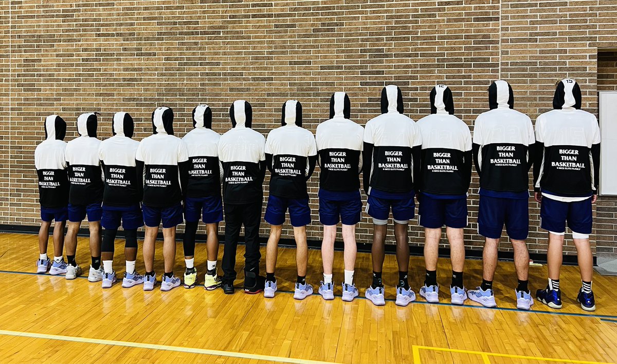CamdenKarel's tweet photo. Start the day with a win. 🏀 (adidas Boys Gold - Indianapolis) 15U - Pool A - Detroit Unified Basketball Club def. Indiana Ice 2025 Gold 91-56 https://t.co/J8kyRH98sj