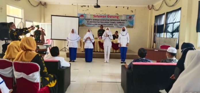 RagilRhea's tweet photo. FAKMR Gelar Seminar Kesehatan Reproduksi Wanita di UP https://t.co/zG3Zca0kOu https://t.co/pFgVPUTJnH