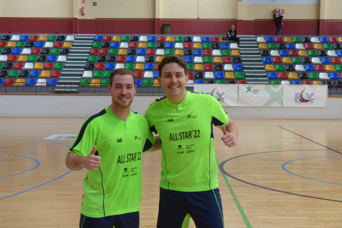 📸| <a href="/manu_mcg/">Manuel Clemente</a> hizo el gol de la victoria (2-1) y <a href="/Dudusv9/">Dudu9</a> ser proclamó como MVP de los All-Star 21/22. ¡Dejando al Rayo Ilicitano en lo más alto! ⚡️