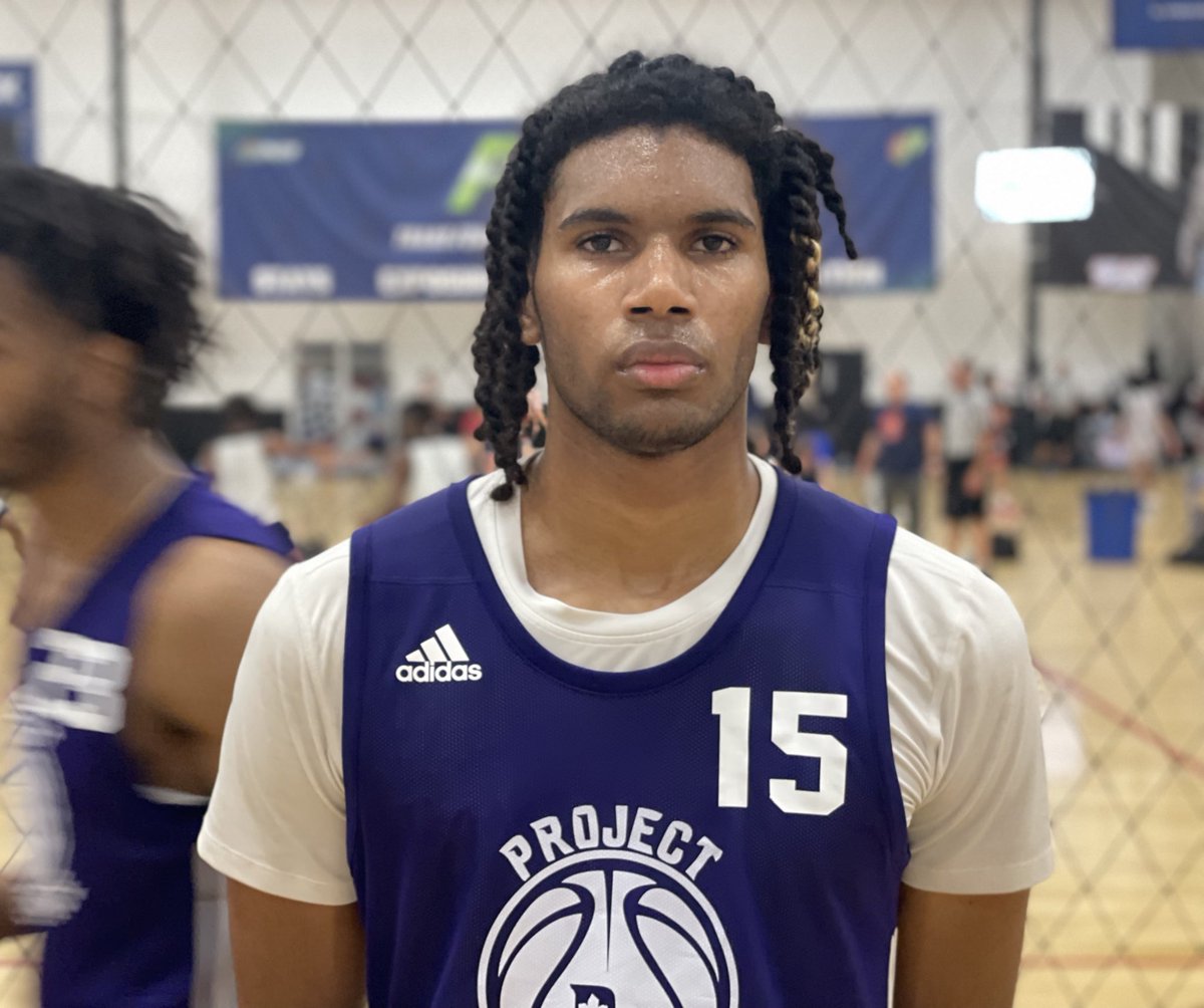 6-8+ 2022 WF Nigel Hylton (Thornlea Secondary (Can)/ Project Excellence) is a long, rangy slasher who puts pressure on defenses with straight line drives, in addition to being a capable spot-up shooter from the corners. Even more impressive: his 1400 SAT score.