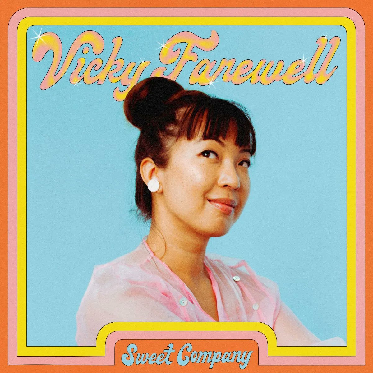 LoudAndQuietMag's tweet photo. "This is an album that shimmers as it piques the senses and hangs in the air long after it's finished." 

@charlmarston gives @vickyfarewell's Sweet Company 9/10: https://t.co/PAPHczNA67 https://t.co/XVQRWrDkN9