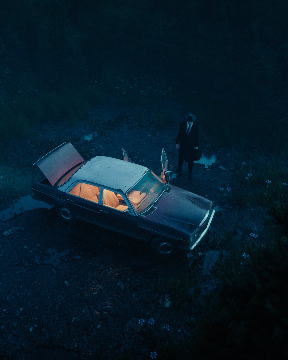 I'm thrilled to announce that my 5th piece, "Dear Future Me" is exclusively live on <a href="/SuperRare/">SuperRare</a> 💎

View it here ► superrare.com/artwork-v2/dea…