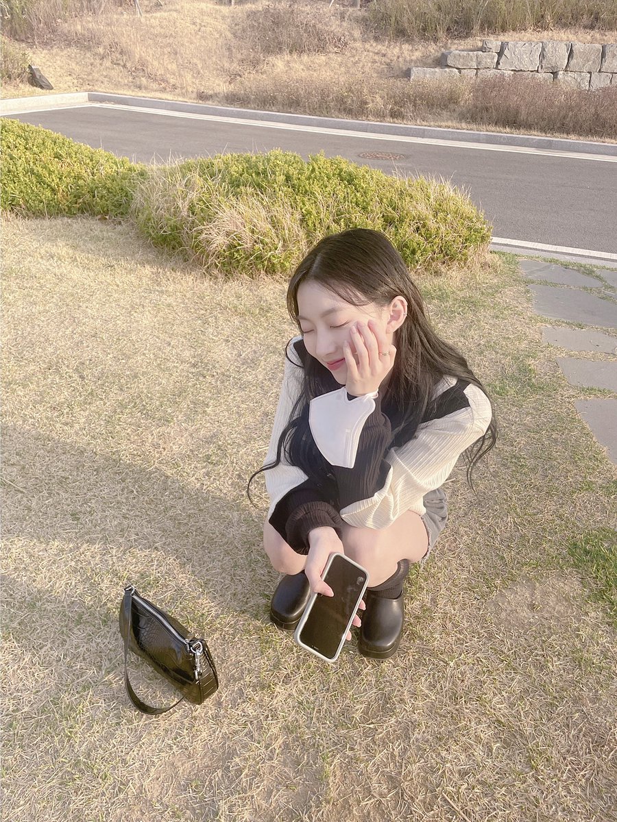 youiarchives's tweet image. gf material