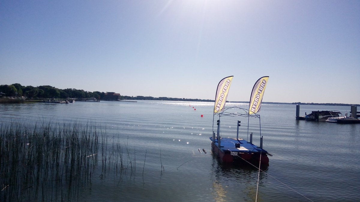 NeptunesSp's tweet photo. Jet ski drag races in Tavares today, they are trying to break the record of 135mph! I saw one rider hit 129!!! https://t.co/wqd2ih4LPs