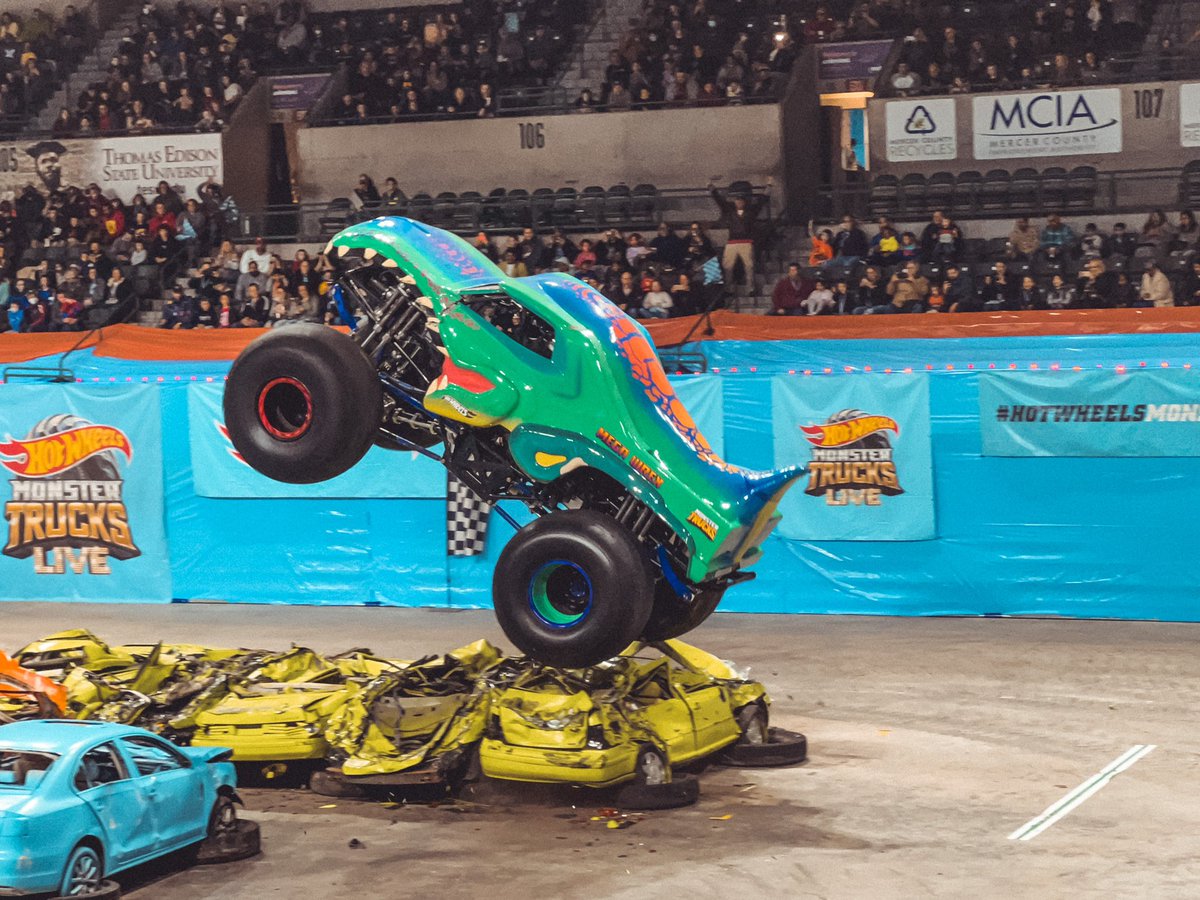 yucelmoran's tweet photo. Some from #hotwheelslive #hotwheelsmonstertrucklive https://t.co/7RVAiQYY7X