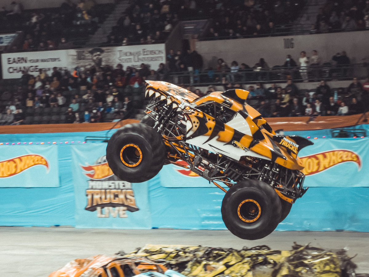 yucelmoran's tweet photo. Some from #hotwheelslive #hotwheelsmonstertrucklive https://t.co/7RVAiQYY7X