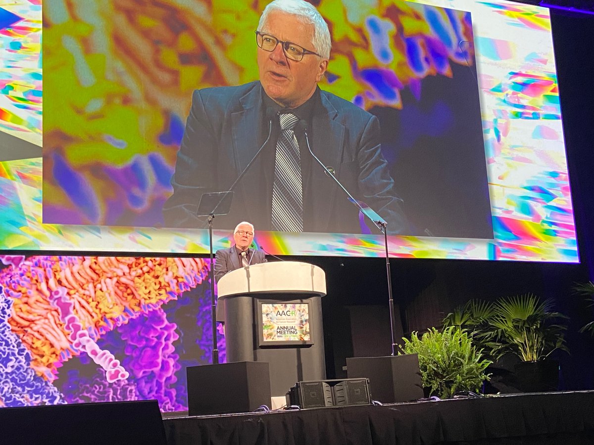 AACR's tweet photo. #AACRFellows John E. Dick, PhD, receives the Inaugural AACR Award for Outstanding Achievement in Blood Cancer Research at the #AACR22 Opening Ceremony. This new award recognizes meritorious achievements in basic, translational, or clinical research related to blood cancer. https://t.co/7yiFk0JDJJ