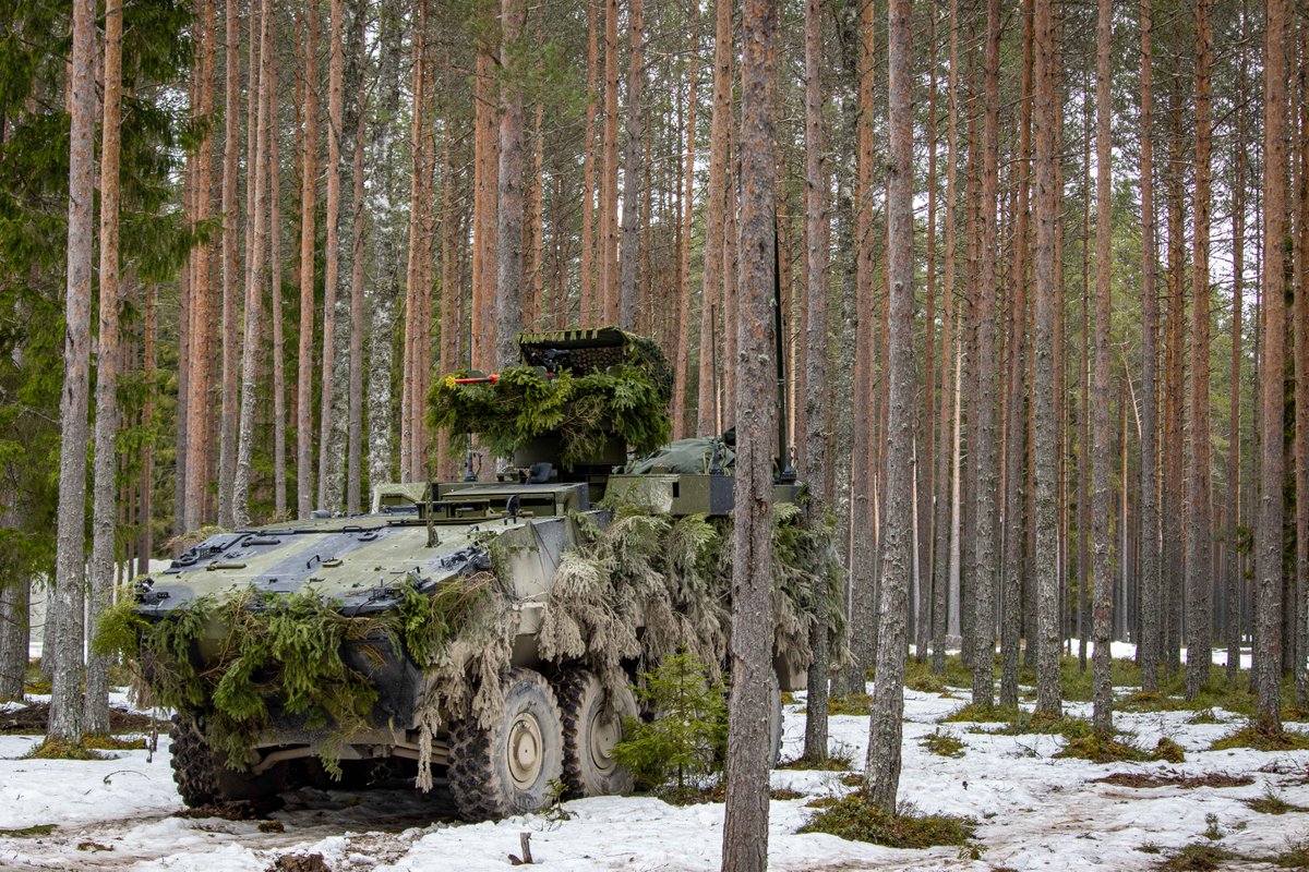CommanderCabrit's tweet photo. Really impressive start for the eFP Battlegroup on Exercise BOLD DRAGON. 

The exercise is the first opportunity for🏴󠁧󠁢󠁷󠁬󠁳󠁿@TheRoyalWelsh-led Battlegroup to integrate with 🇩🇰 @forsvaretdk &amp; 🇫🇷 @armeedeterre elements into the 🇪🇪 @Kaitsevagi 1st Brigade. 

#WeAreNATO
🇪🇪🇬🇧🇫🇷🇩🇰 https://t.co/E2araJxWvt