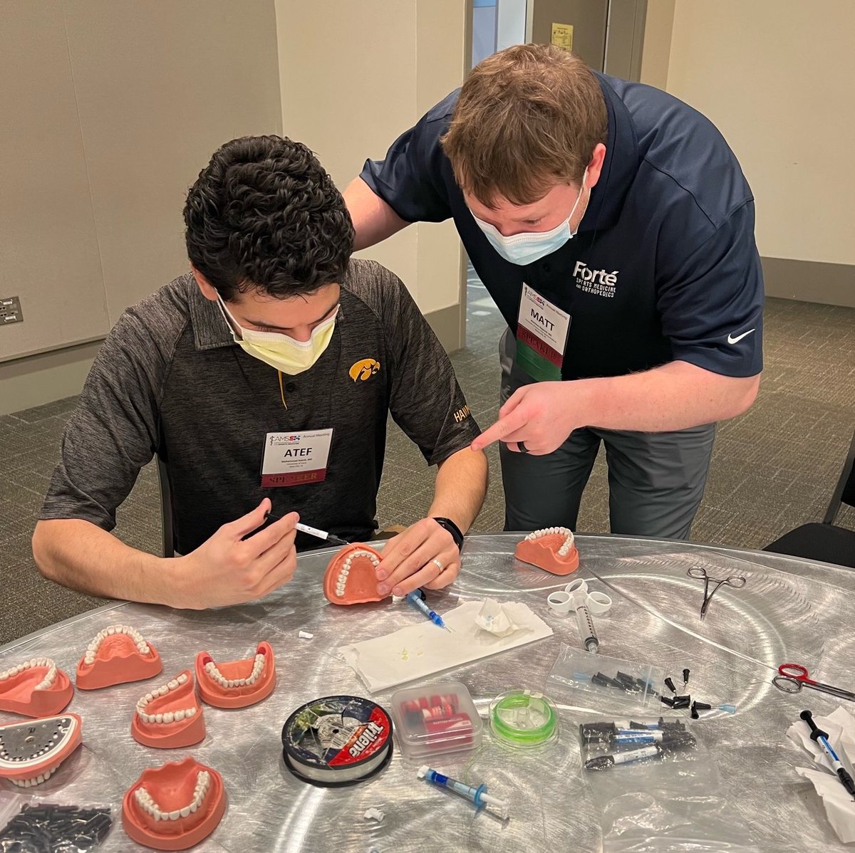 We're proud to see our very own, Dr. Matthew Negaard, sharing his expertise with others to advance the field of emergency sports trauma at the American Medical Society for Sports Medicine conference. 👏 

#sportsmedicine #emergencymedicine #amssm22