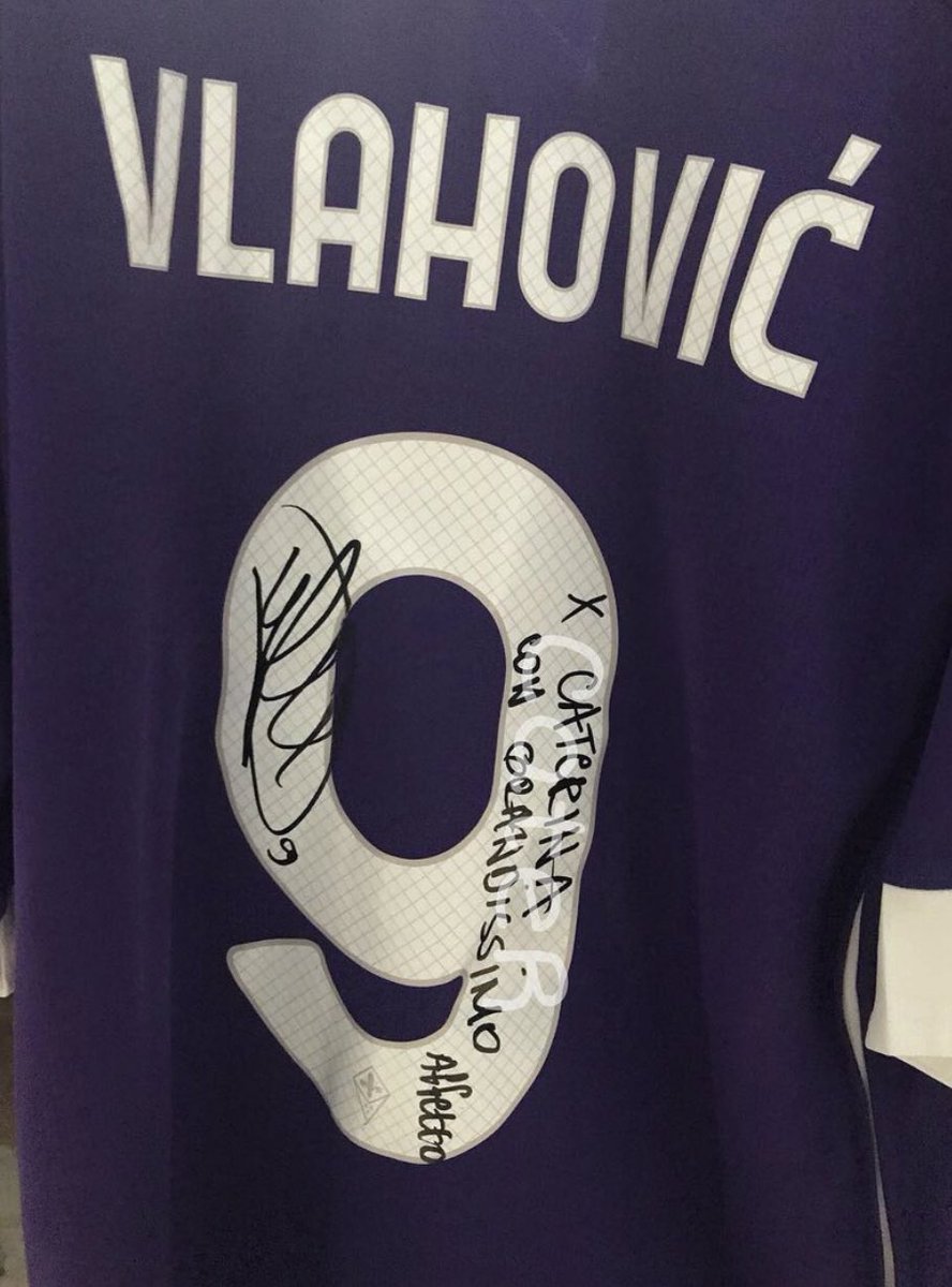 Catee_roa's tweet photo. Cercavo la felicità, ma poi ho trovato te e credimi tu sei meglio della felicità. 🤎🧸✨♾🏠
#Dusan #Vlahovic #DV7 #Sempreconte
#Mojosmeh #Mojesve #Mojesrce #Mojasreća #Zauvek #Moj #Hvališmi
#Mojšampion #Mojaomiljenaosoba #Tisinajbitniji #Jedini #07Aprile2022 #Juventus #Juve https://t.co/ygysxmlcZO
