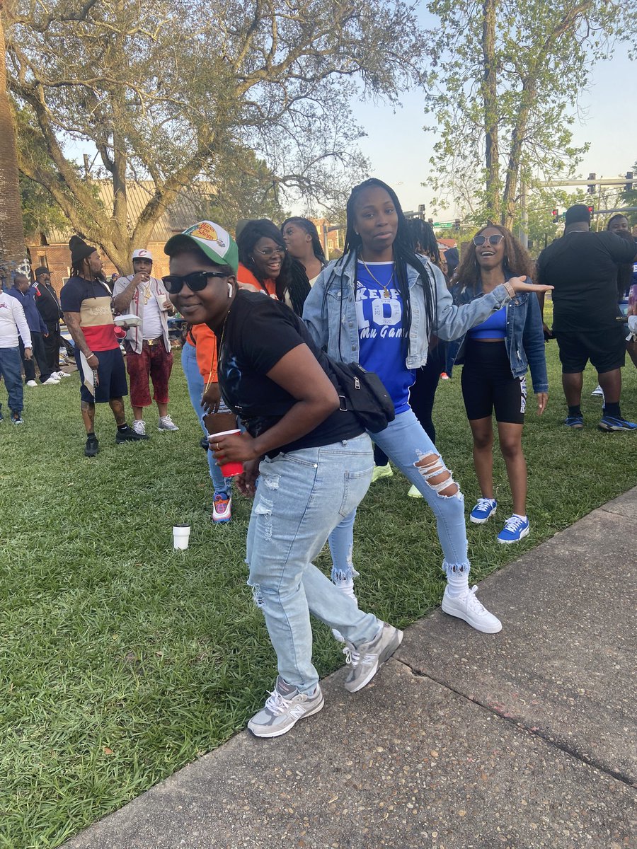 whodatKG21's tweet photo. Soon as I left the yard. I took my old ass home lol!! Felt good seeing folks I went to school with! ๐๐ฏ #GreekAlumniWeekend
#Edubb https://t.co/sWPpnw6tYE