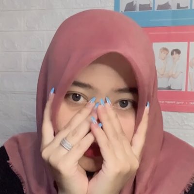 meddhina's tweet photo. #FotoProfilBaru https://t.co/YYrSqpK6Ye