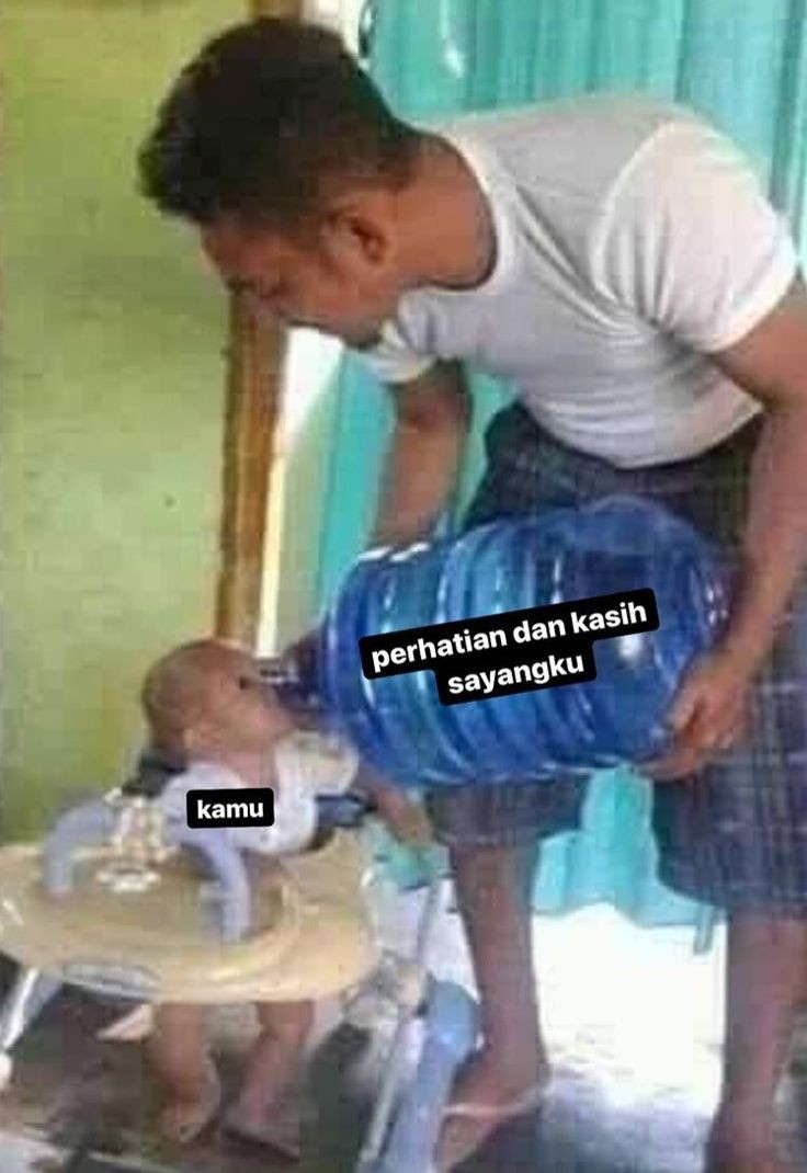 TOUMANSUB's tweet photo. #TRamah @gateaulune salam tempel buat kesayangan papi 🥰 https://t.co/PFkJJxkq8D