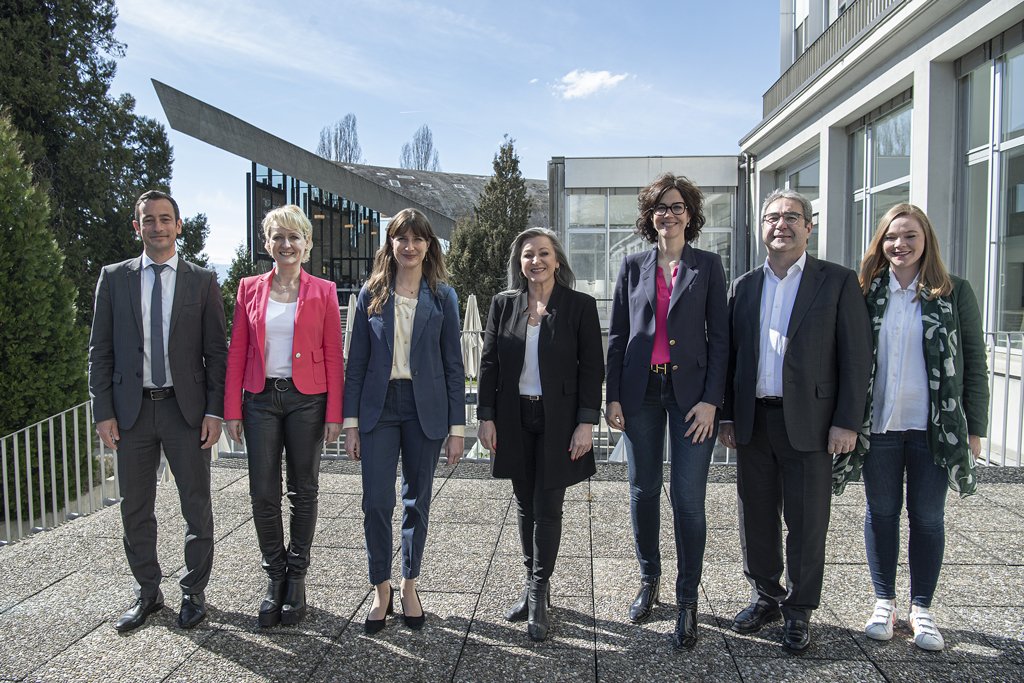 EtatdeVaud's tweet photo. Le nouveau conseil d'Etat vaudois est élu.
Vous pouvez retrouvez le direct 👉 https://t.co/31ICoGF31E
Merci de nous avoir suivis! https://t.co/5GfBEAlDqg