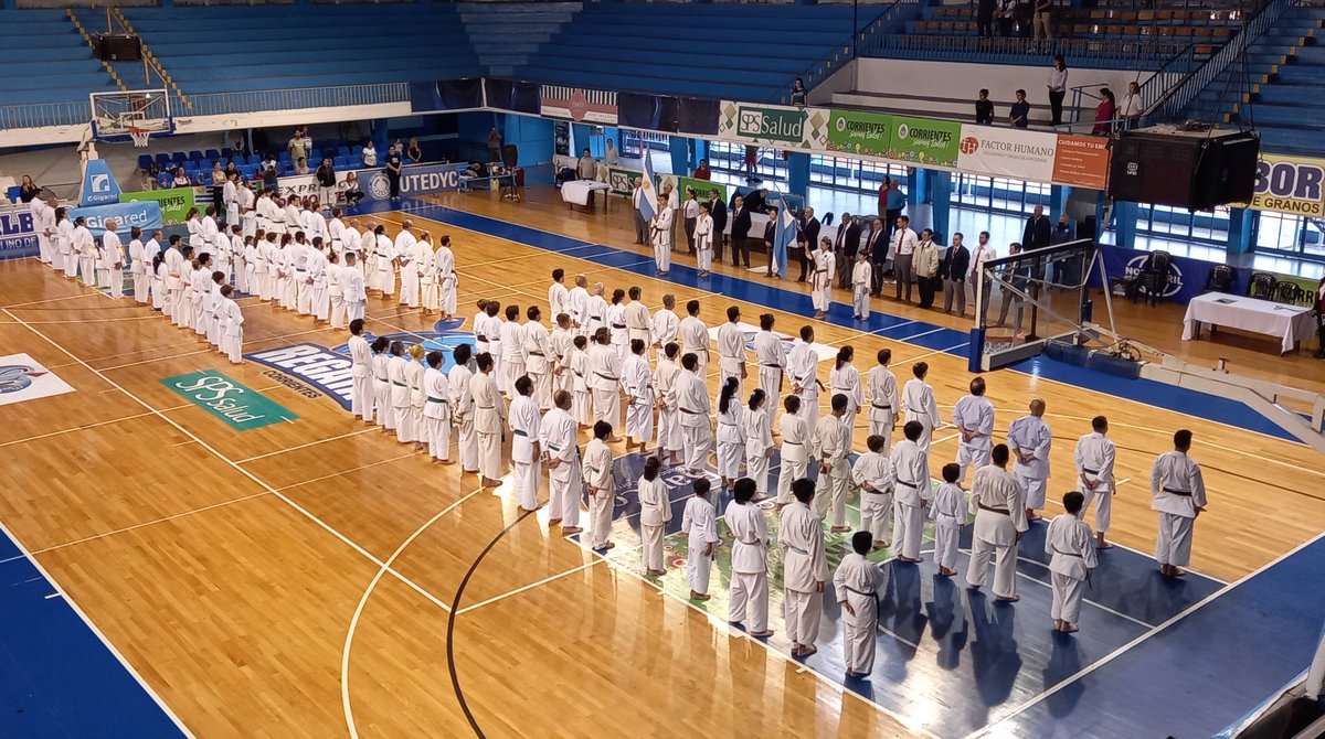 ClubRegatasCtes's tweet photo. #CRC | En el estadio José Jorge Contte, inicia la última jornada del torneo Cono Sur y Seminario con el sensei Hiroyoshi Okazaki
#Karate #ISKF https://t.co/wnmlTo30mq